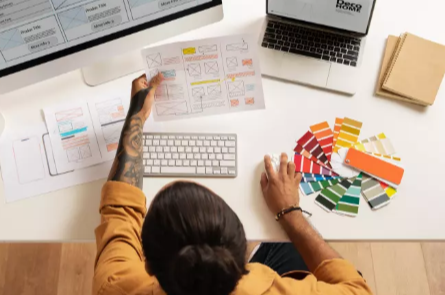 Custom vs. Template: Choosing the Right Web Development Service