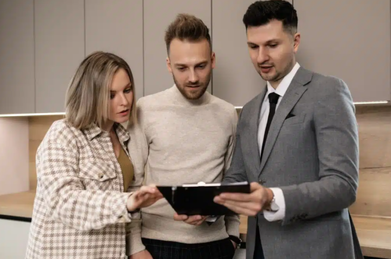 Smart Pop-By Strategies for Real Estate Agents to Grow Referrals