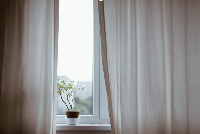 The Art of the Drape: Achieving Perfection with Professional Curtain Installation